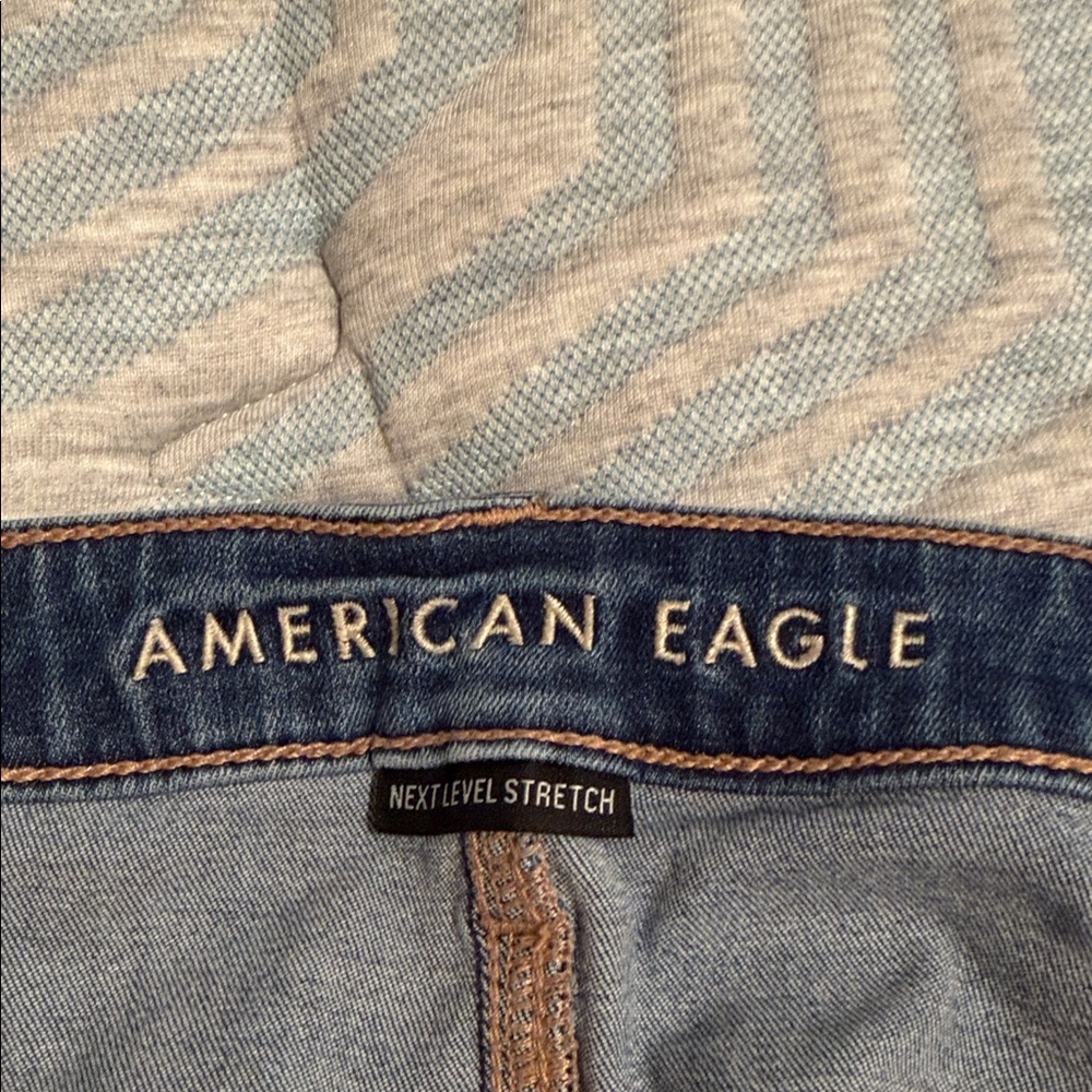 Women's American Eagle Jeggings - Picture 4 of 6